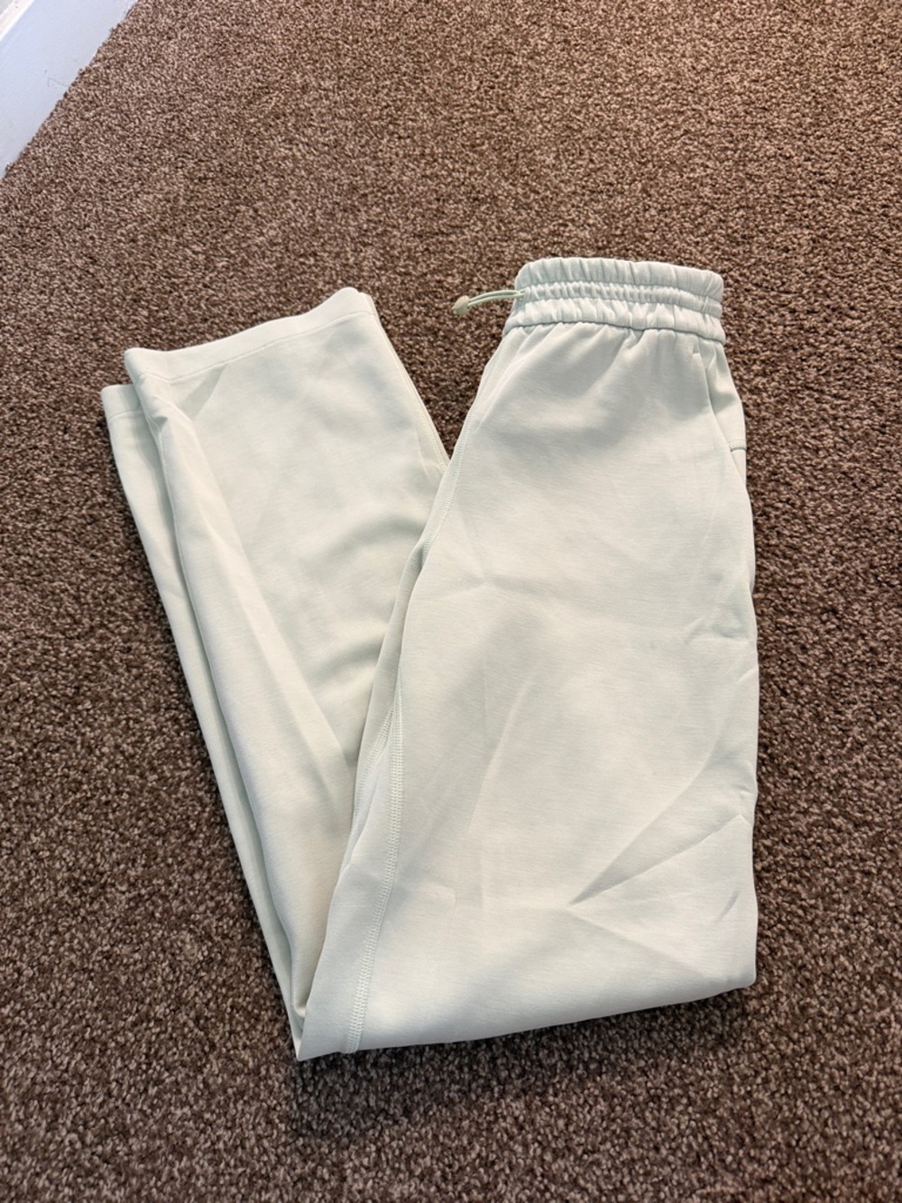 Lululemon Light Mint Sweatpants - Softstreme